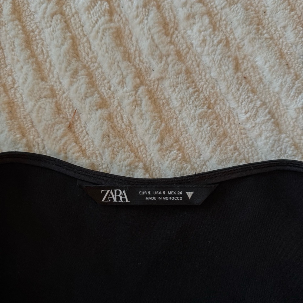 Zara Tie Front Top - Picture 3 of 4